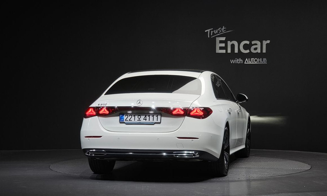 Mercedes-Benz E-Class E200 Avantgarde, 2025