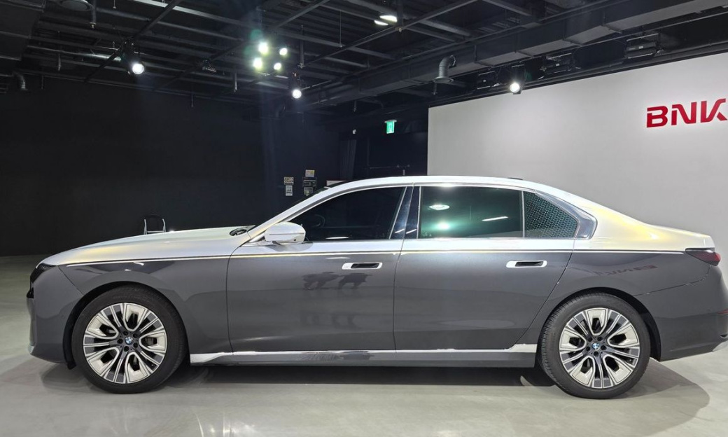 BMW 7-Series 740i sDrive Design Pure Excellence, 2023