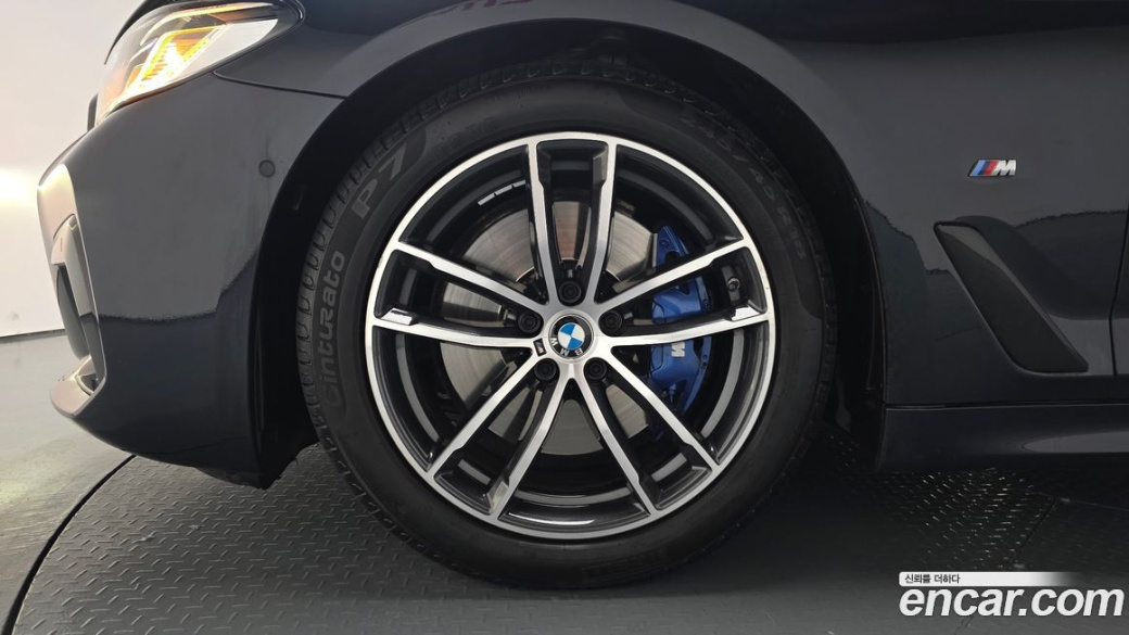 BMW 5-Series 520i M Sport, 2023