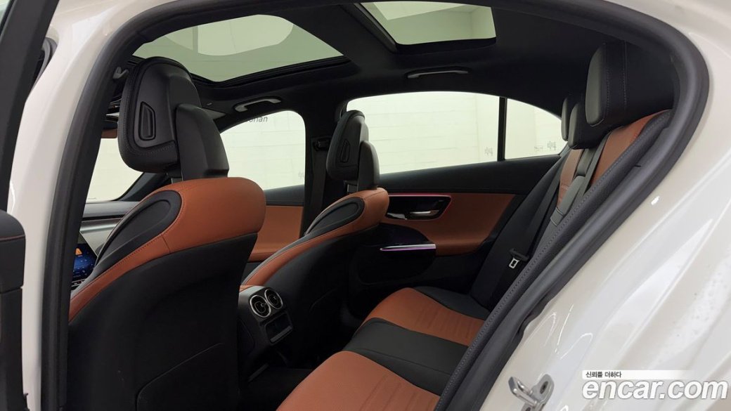 Mercedes-Benz C-Class C200 AMG Line, 2025
