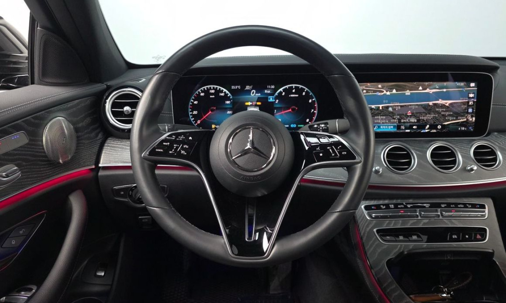 Mercedes-Benz E-Class E350 4MATIC Avantgarde, 2022