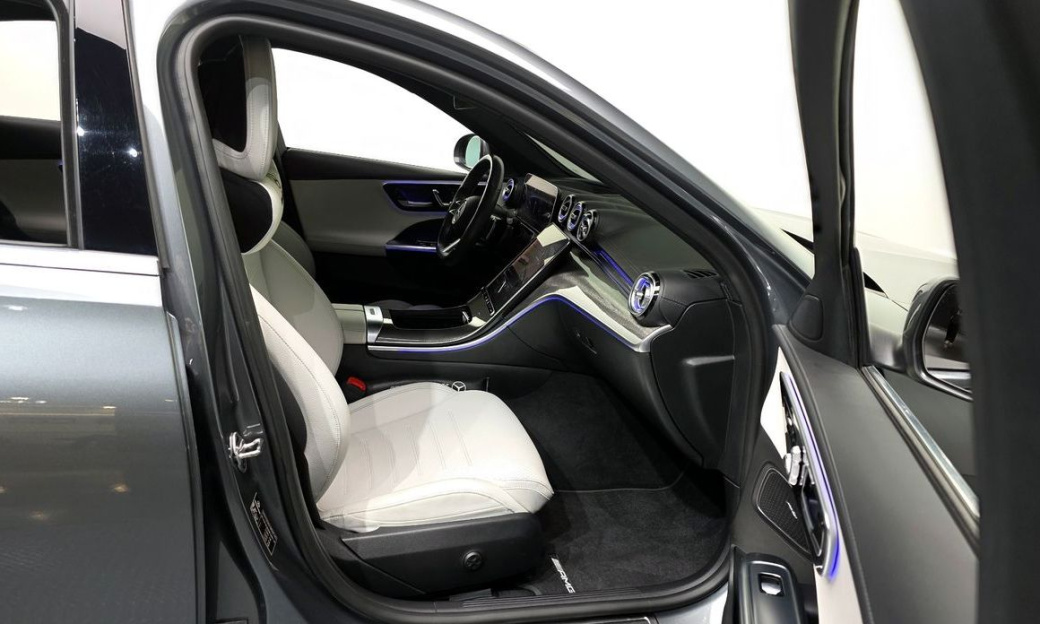 Mercedes-Benz C-Class C300 AMG Line, 2022