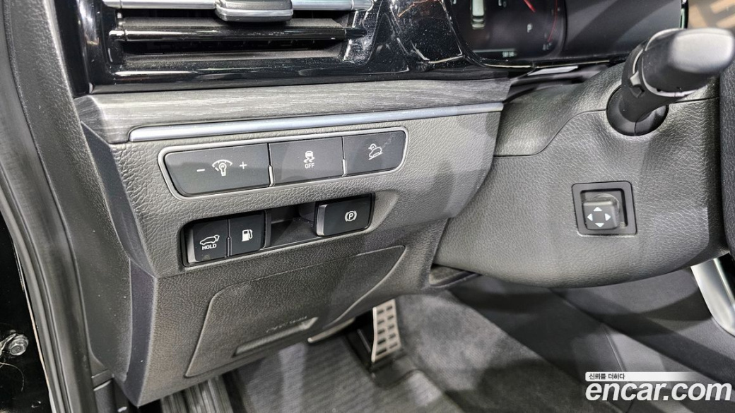 Kia Mohave Diesel 3.0 4WD 6-Seater, 2022