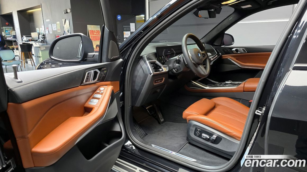 BMW X7 xDrive 40i M Sport 7STR, 2025