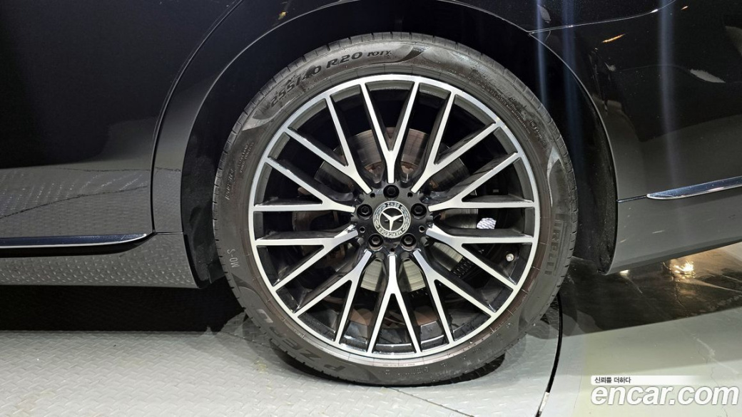 Mercedes-Benz S-Class S580L 4MATIC, 2022