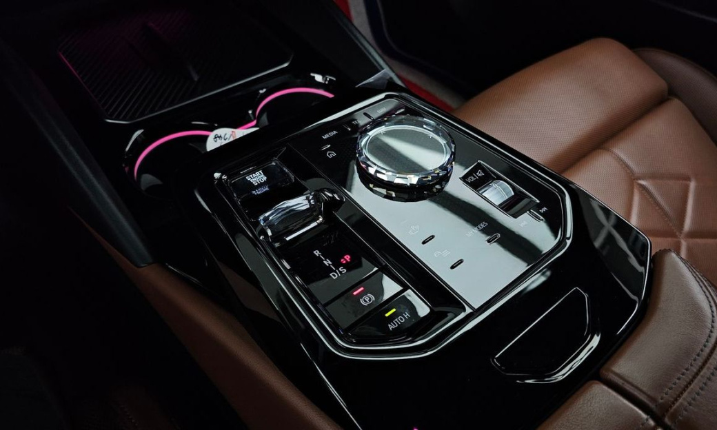 BMW 5-Series 530i xDrive M Sport, 2024