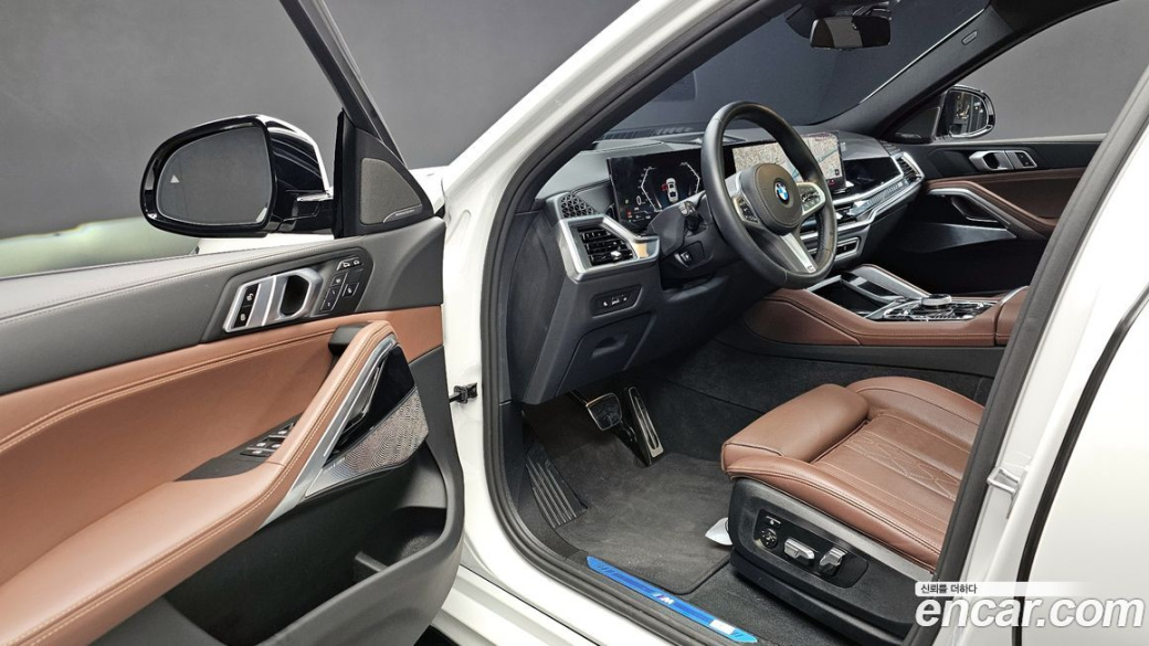 BMW X6 xDrive40i M Sport, 2025