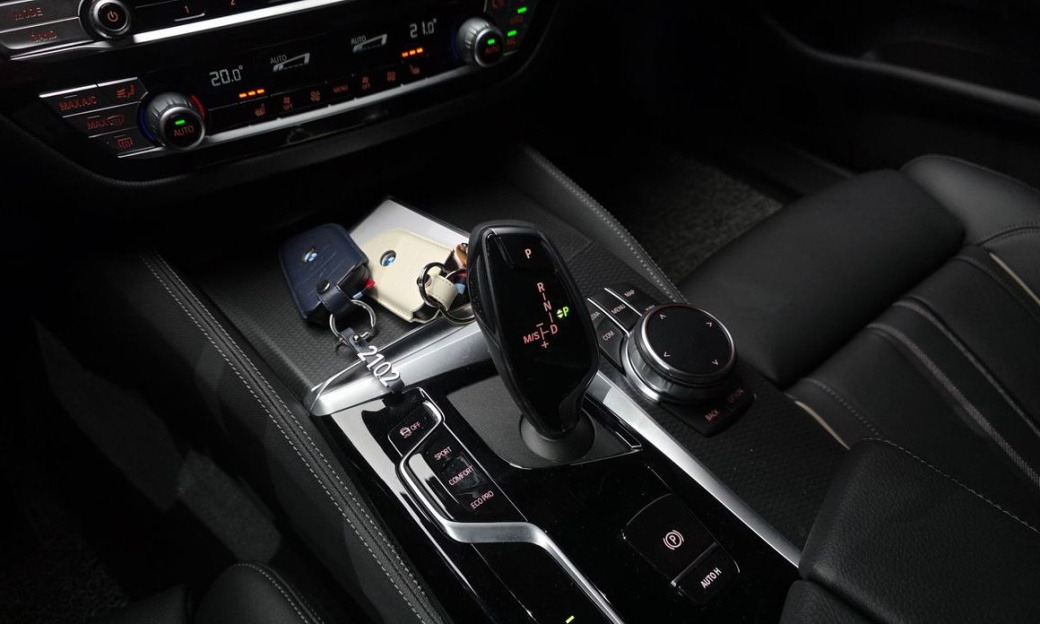 BMW 5-Series 520i M Sport, 2023