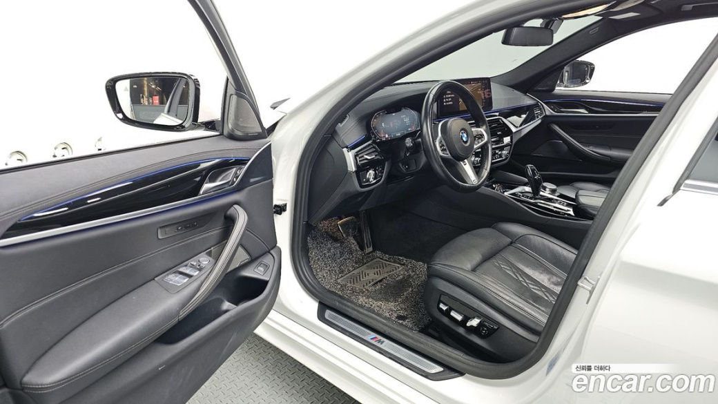 BMW 5-Series 530i M Sport Package, 2022