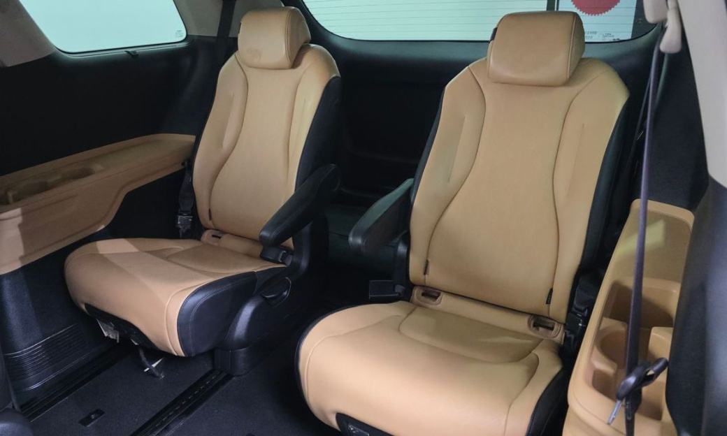 Kia Carnival 9-Seater Noblesse, 2023