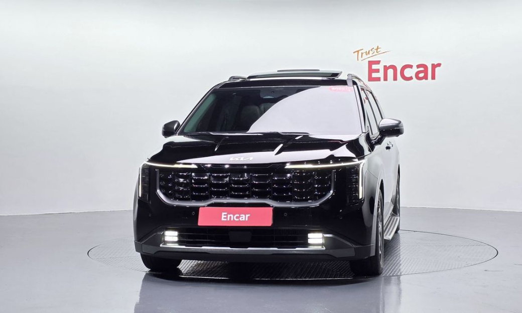 Kia Carnival 7-Seater Gravity, 2024