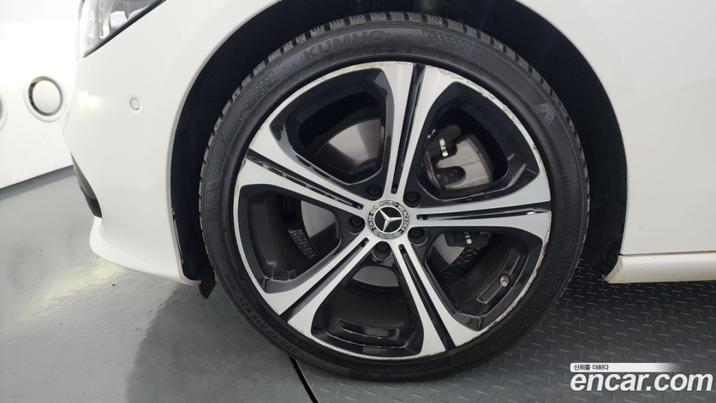 Mercedes-Benz C-Class C300 4MATIC Avantgarde, 2023