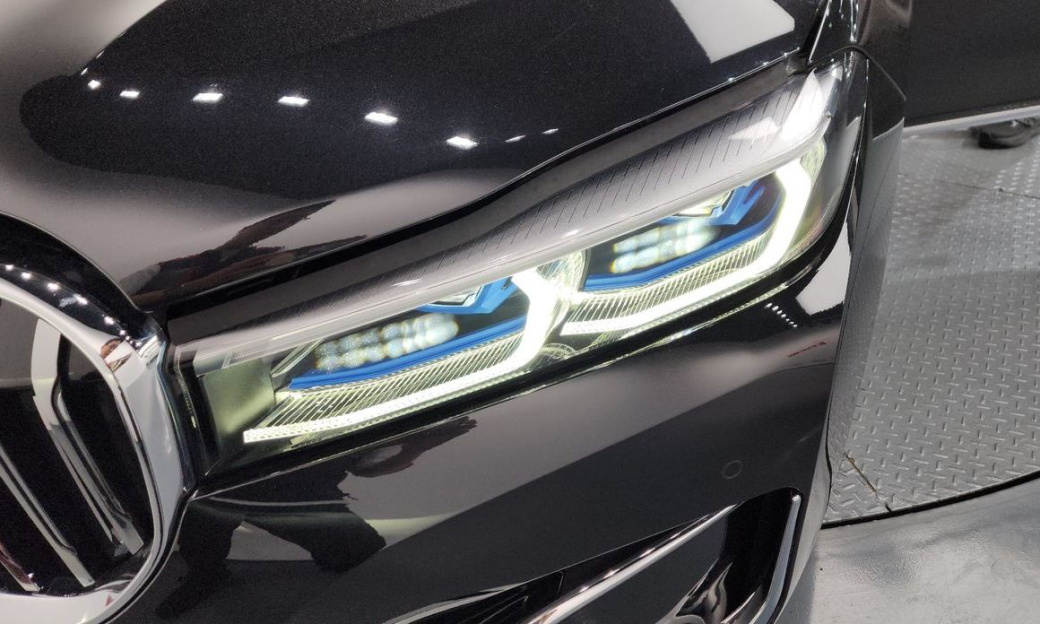 BMW 7-Series 740i Design Pure Excellence, 2022