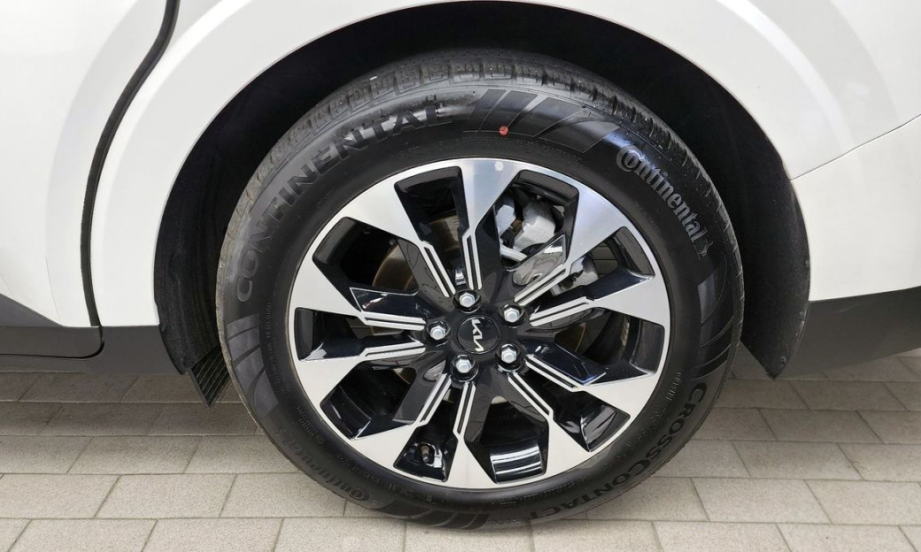 Kia Carnival 9-Seater Signature, 2023
