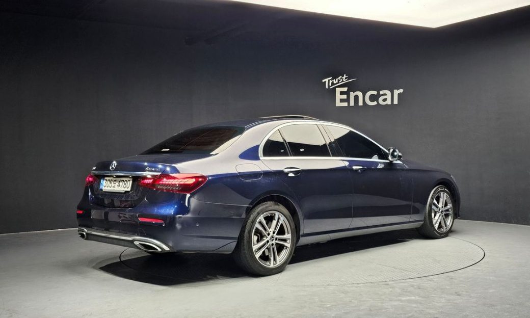 Mercedes-Benz E-Class E350 4MATIC Avantgarde, 2022