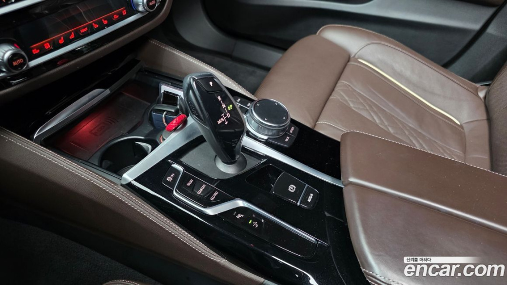 BMW Gran Turismo 630i xDrive M Sport, 2022