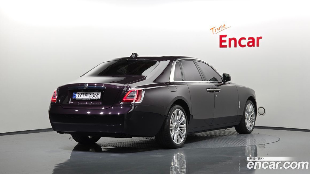 Rolls-Royce Ghost 6.7 V12, 2023