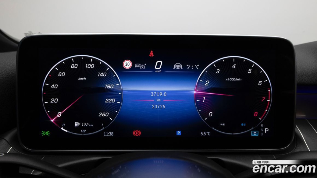 Mercedes-Benz C-Class C300 4MATIC Avantgarde, 2024