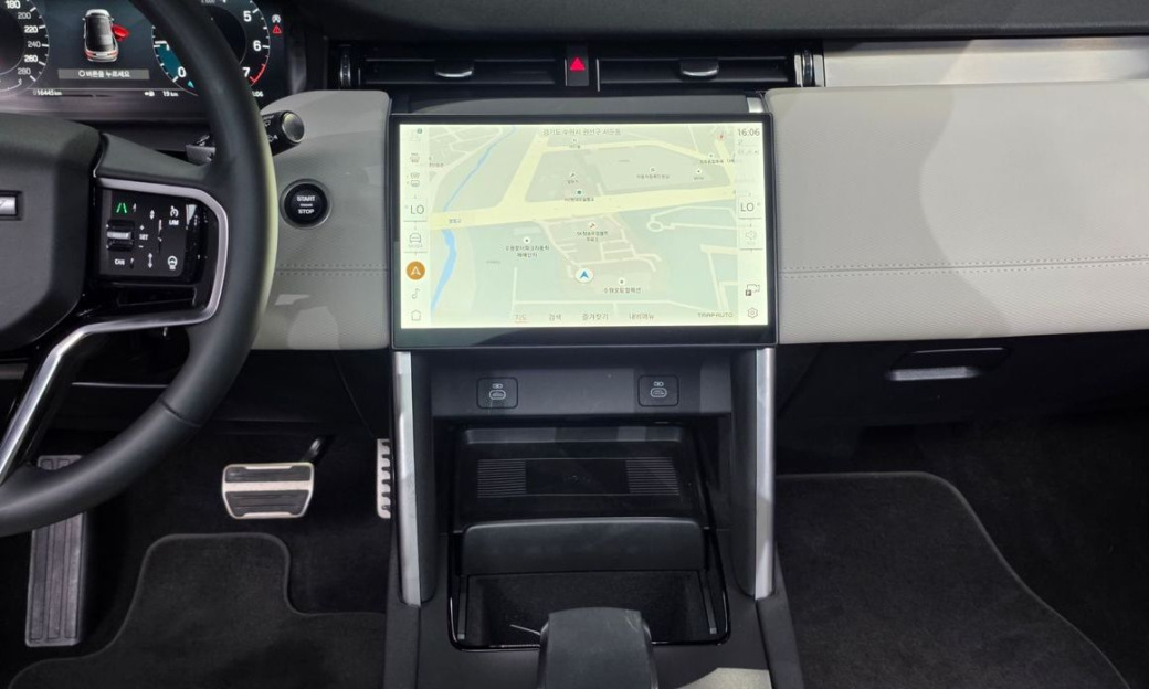 Land Rover Discovery Sport P250 Dynamic SE, 2025