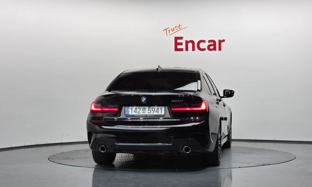 BMW 3-Series 320i M Sport, 2022