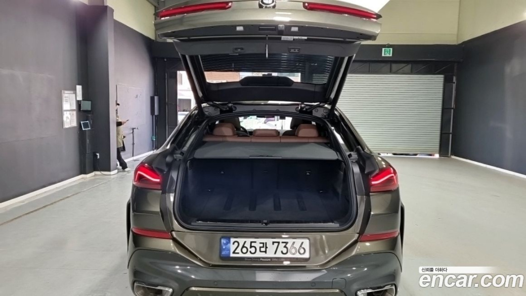 BMW X6 xDrive40i M Sport, 2024