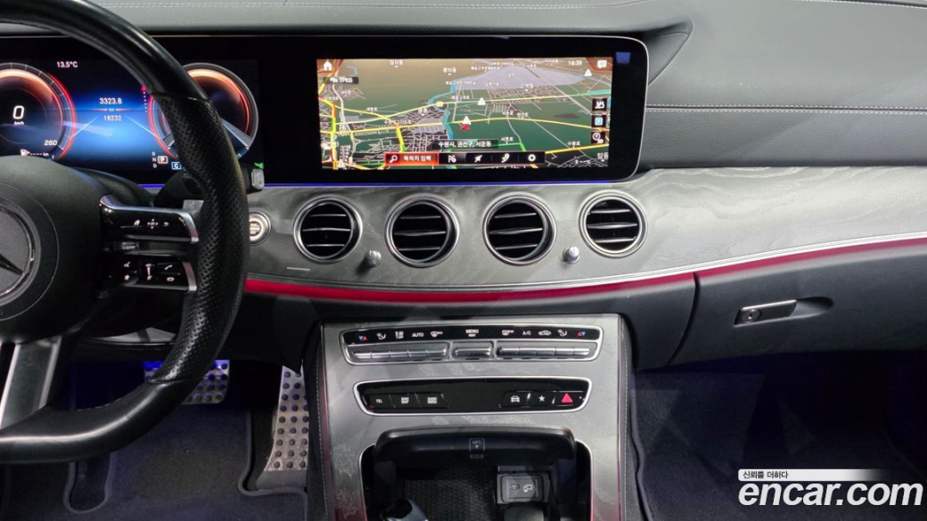 Mercedes-Benz E-Class E350 4MATIC AMG Line, 2022