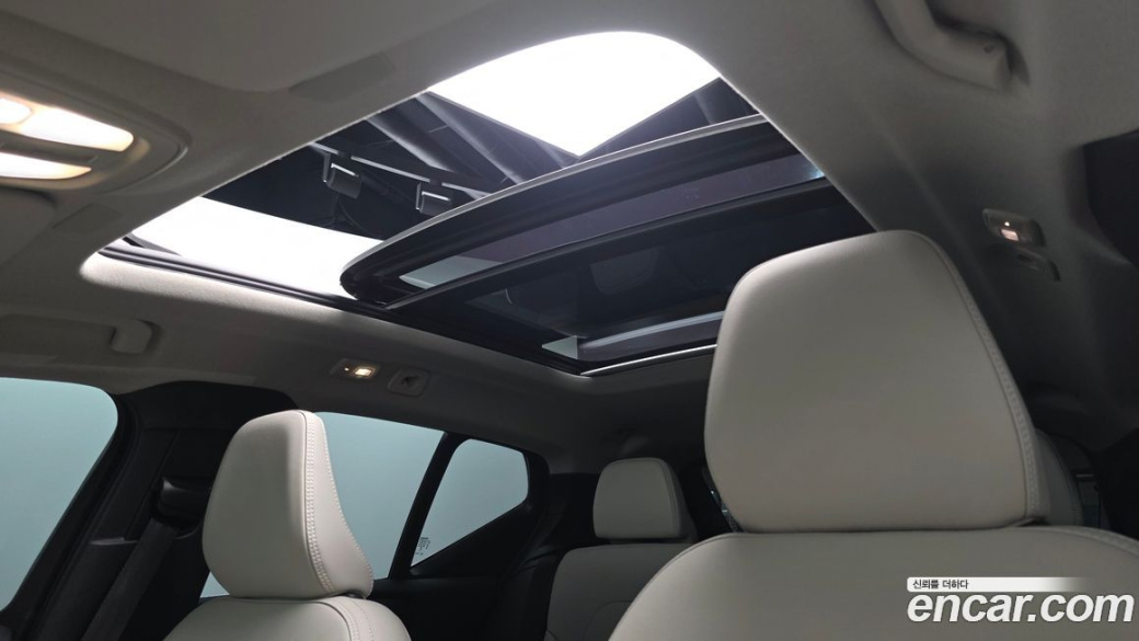 Volvo XC40 B4 Ultra Bright, 2025