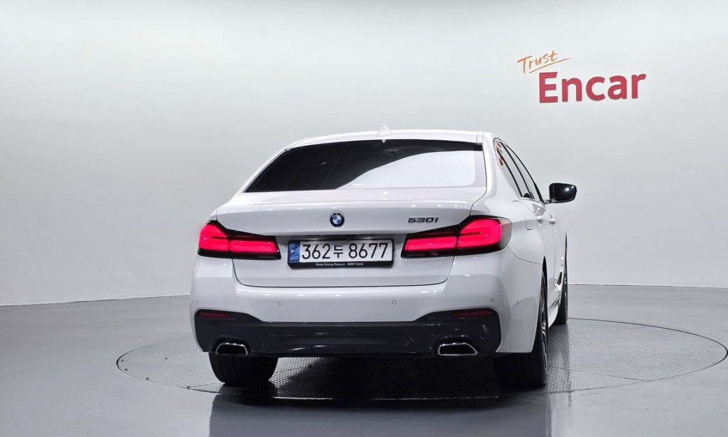 BMW 5-Series 530i M Sport Package, 2022