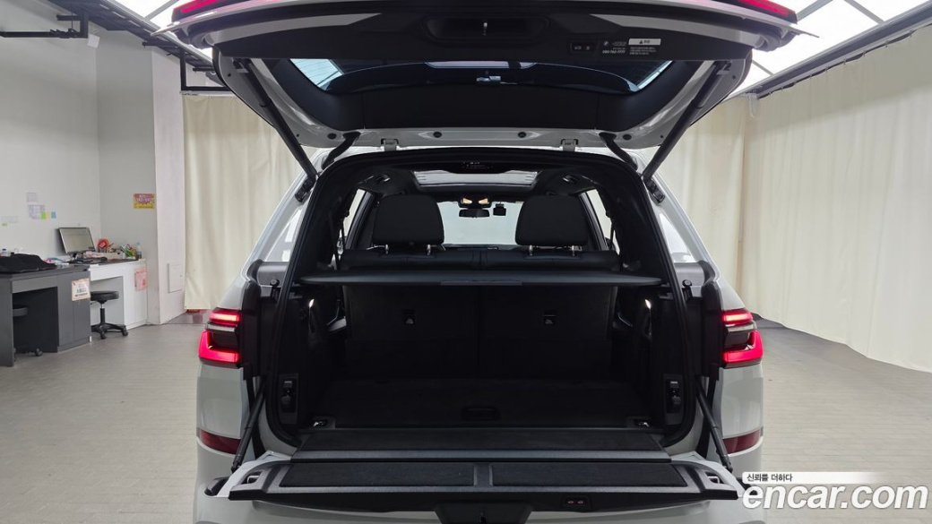 BMW X7 xDrive 40i M Sport 6STR, 2025