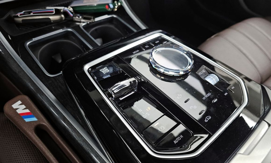 BMW 7-Series 740i sDrive M Sport, 2023