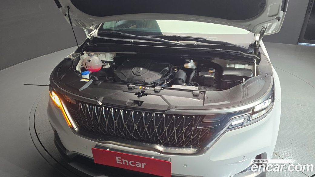 Kia Carnival 9-Seater Signature, 2023