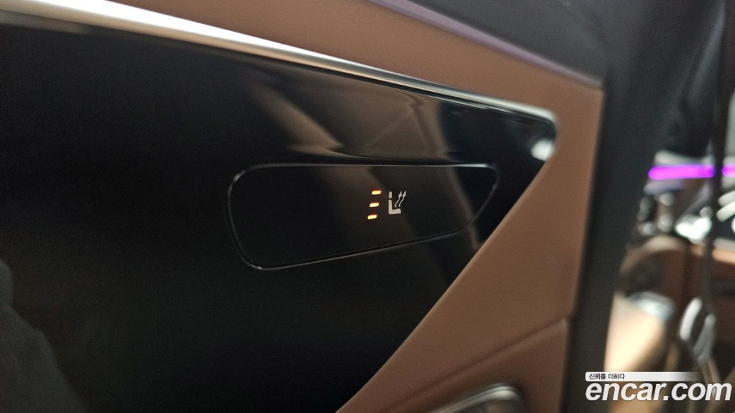 Mercedes-Benz E-Class E300 4MATIC AMG Line, 2024