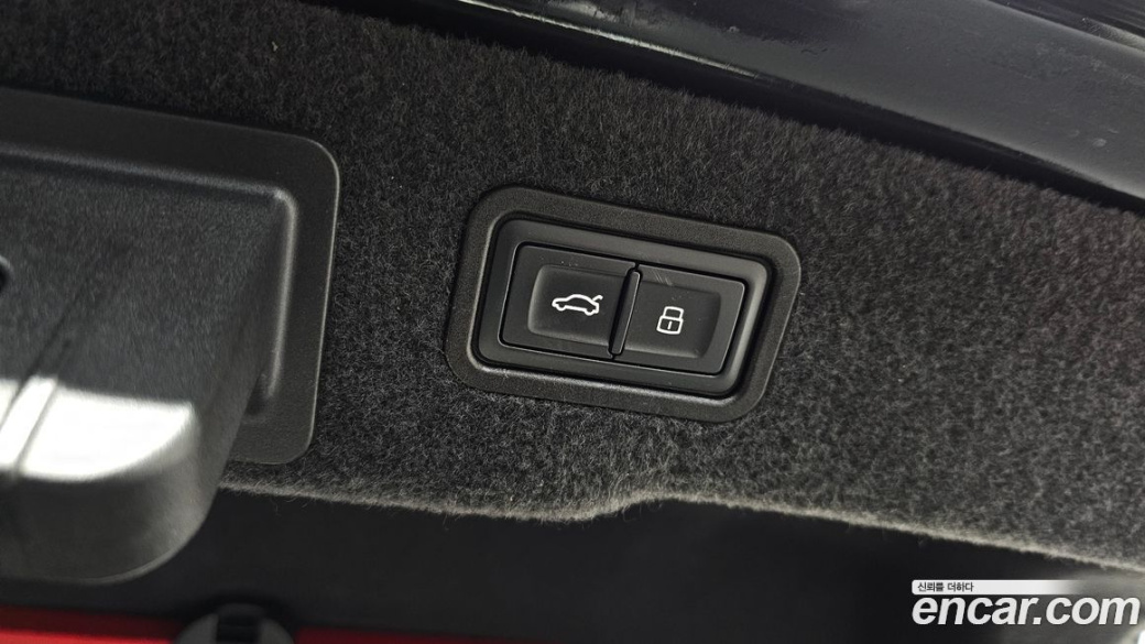 Audi A8 55 TFSI Quattro LWB, 2021