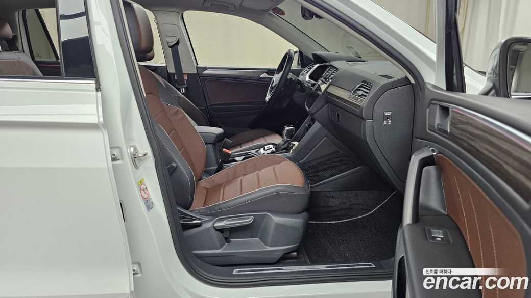 Volkswagen Tiguan 2.0 TSI Prestige, 2023