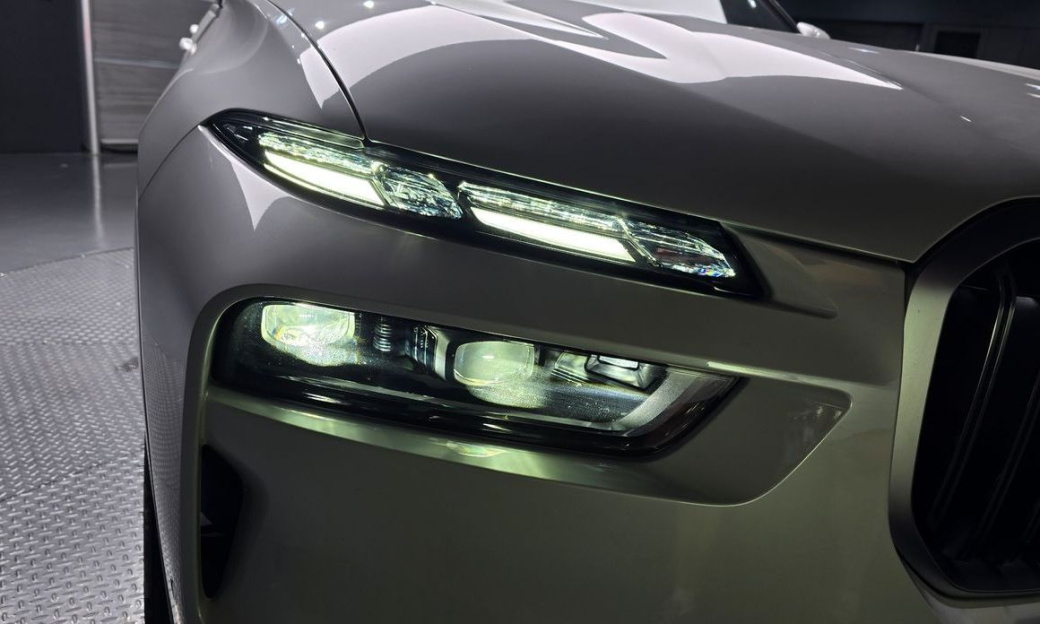 BMW X7 xDrive 40d Design Pure Excellence 7-Seater, 2025