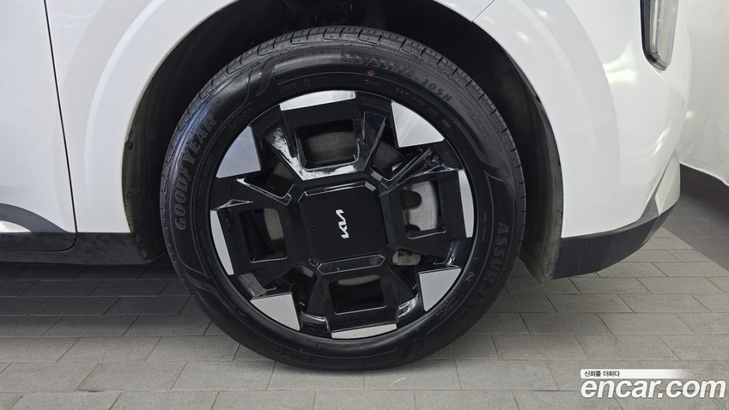 Kia Carnival 9-Seater Noblesse, 2024