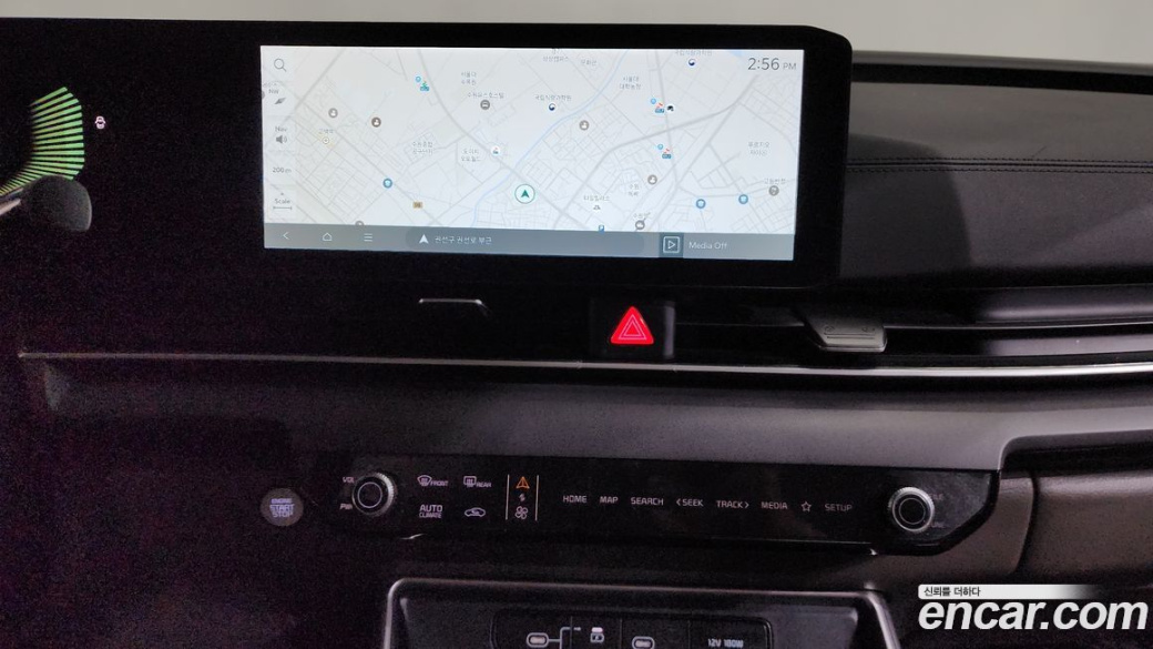 Kia Carnival 9-Seater Prestige, 2024