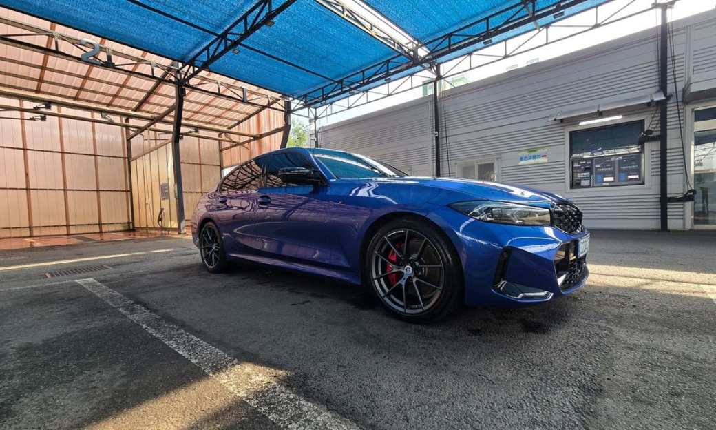 BMW 3-Series M340i Pro, 2025