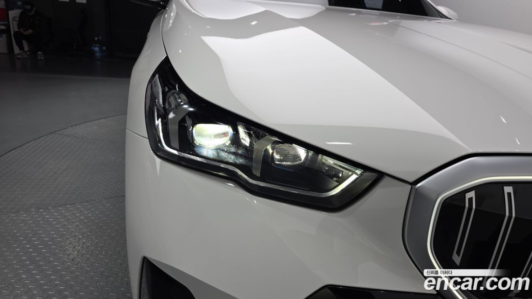 BMW 5-Series 520i M Sport, 2025