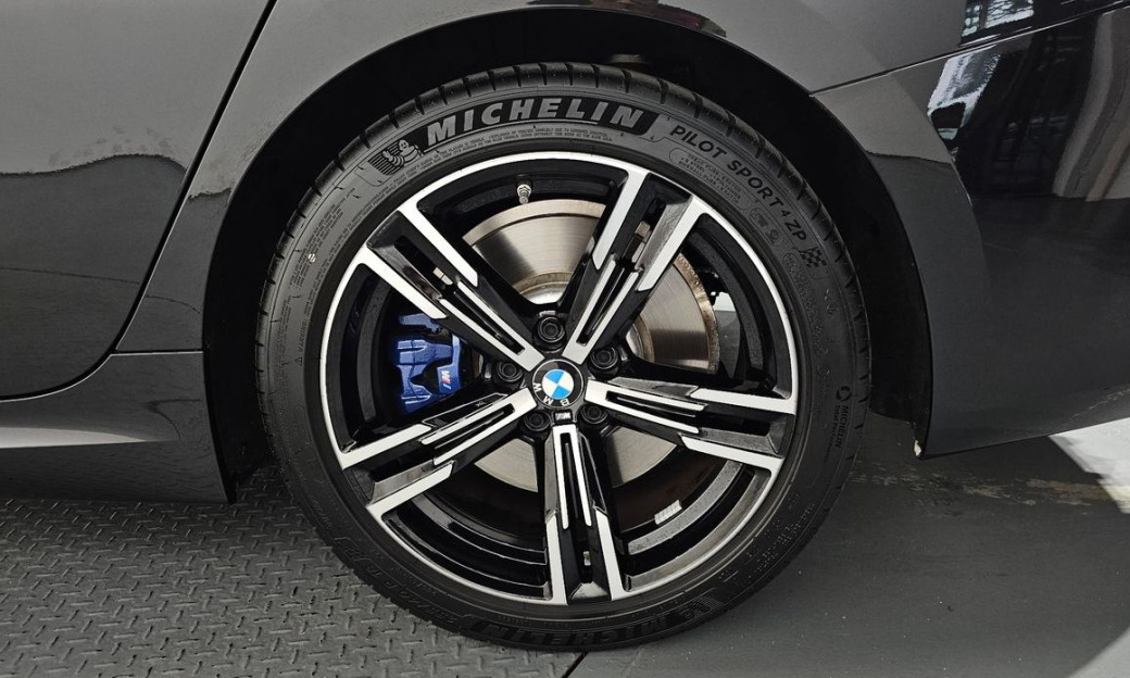 BMW 3-Series 320i M Sport, 2024
