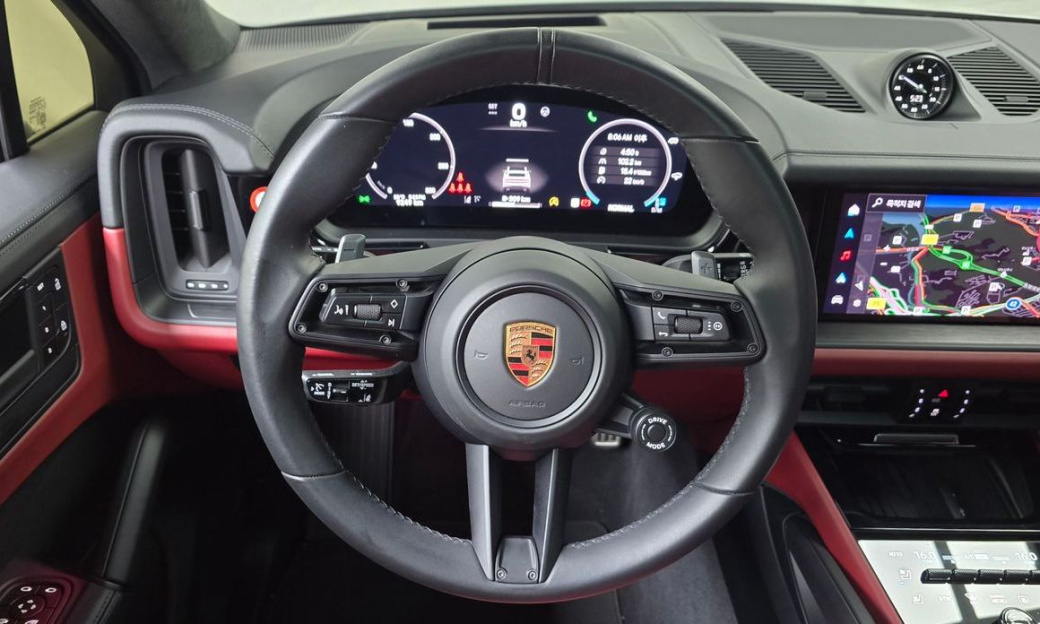 Porsche Cayenne 4.0 GTS Coupe, 2025