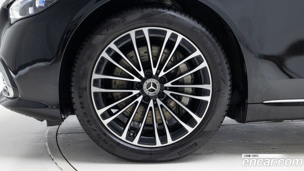 Mercedes-Benz S-Class S350 d 4MATIC, 2025