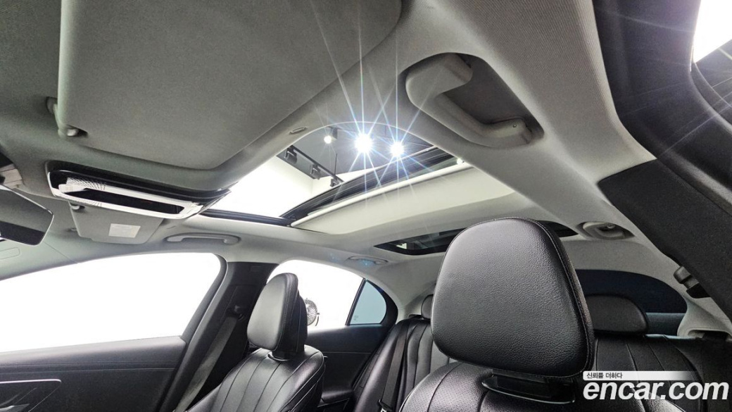 Mercedes-Benz E-Class E220d 4MATIC Exclusive, 2024