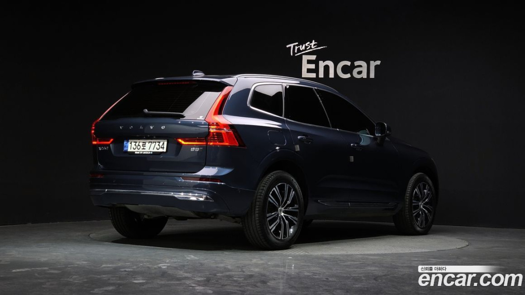 Volvo XC60 B5 Inscription, 2022