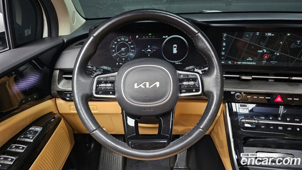Kia Carnival 7-Seater Signature, 2023