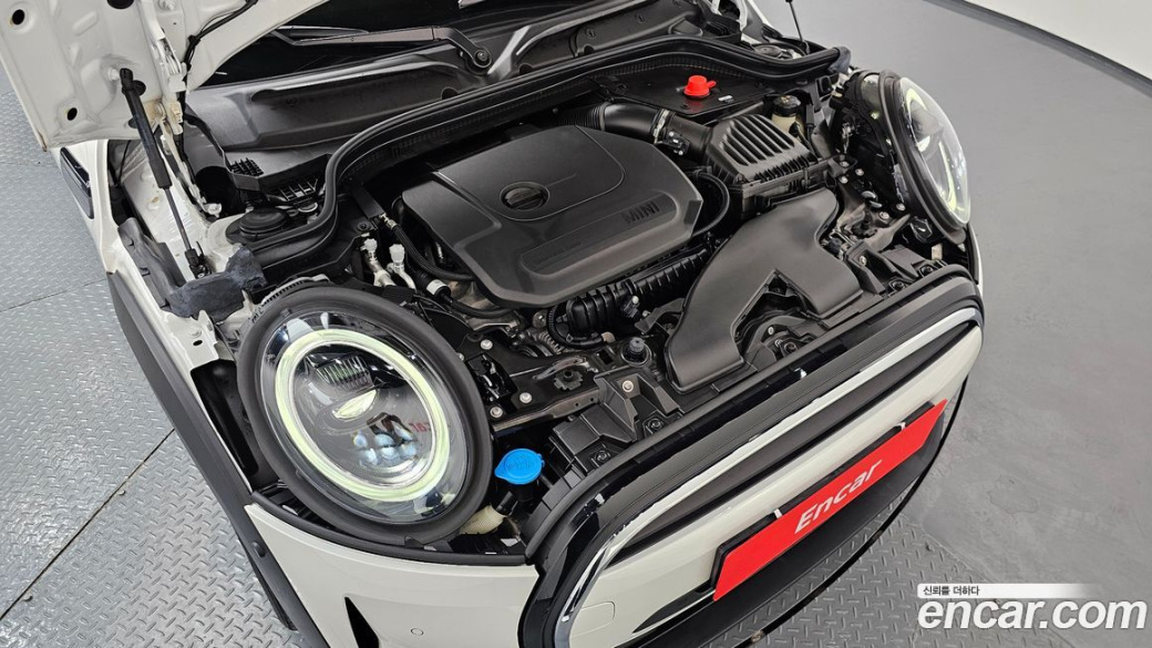 Mini Cooper  , 2024
