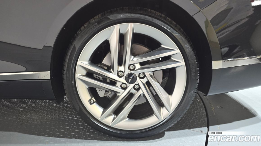 Genesis G80 Gasoline 2.5 Turbo AWD, 2025