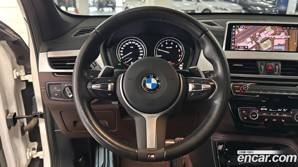 BMW X1 xDrive 20i M Sport, 2022