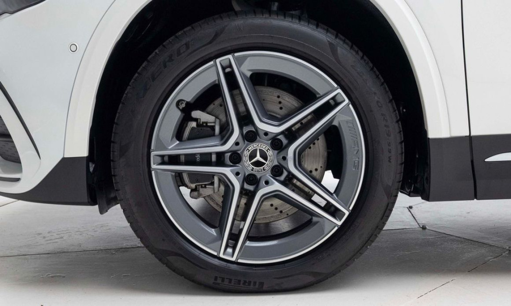 Mercedes-Benz GLA-Class GLA250 4MATIC, 2025