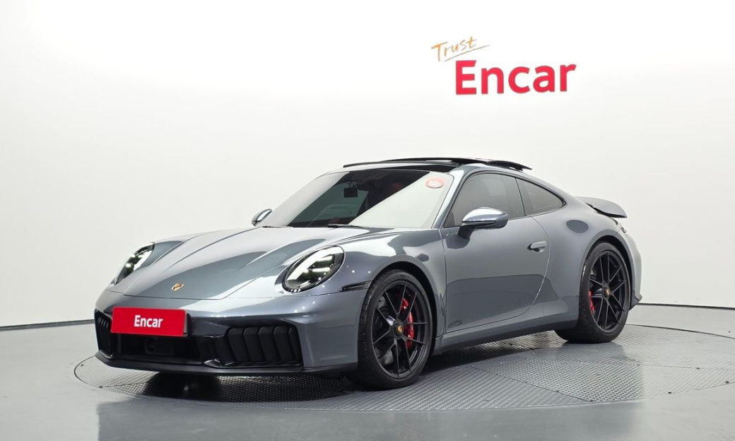 Porsche 911 Carrera GTS, 2025
